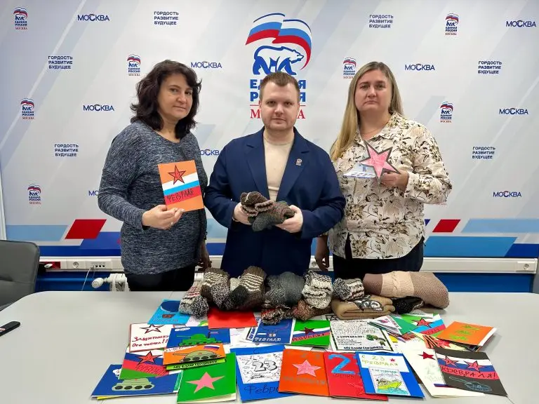 В Можайском районе столицы рукодельницы шьют одежду для бойцов СВО