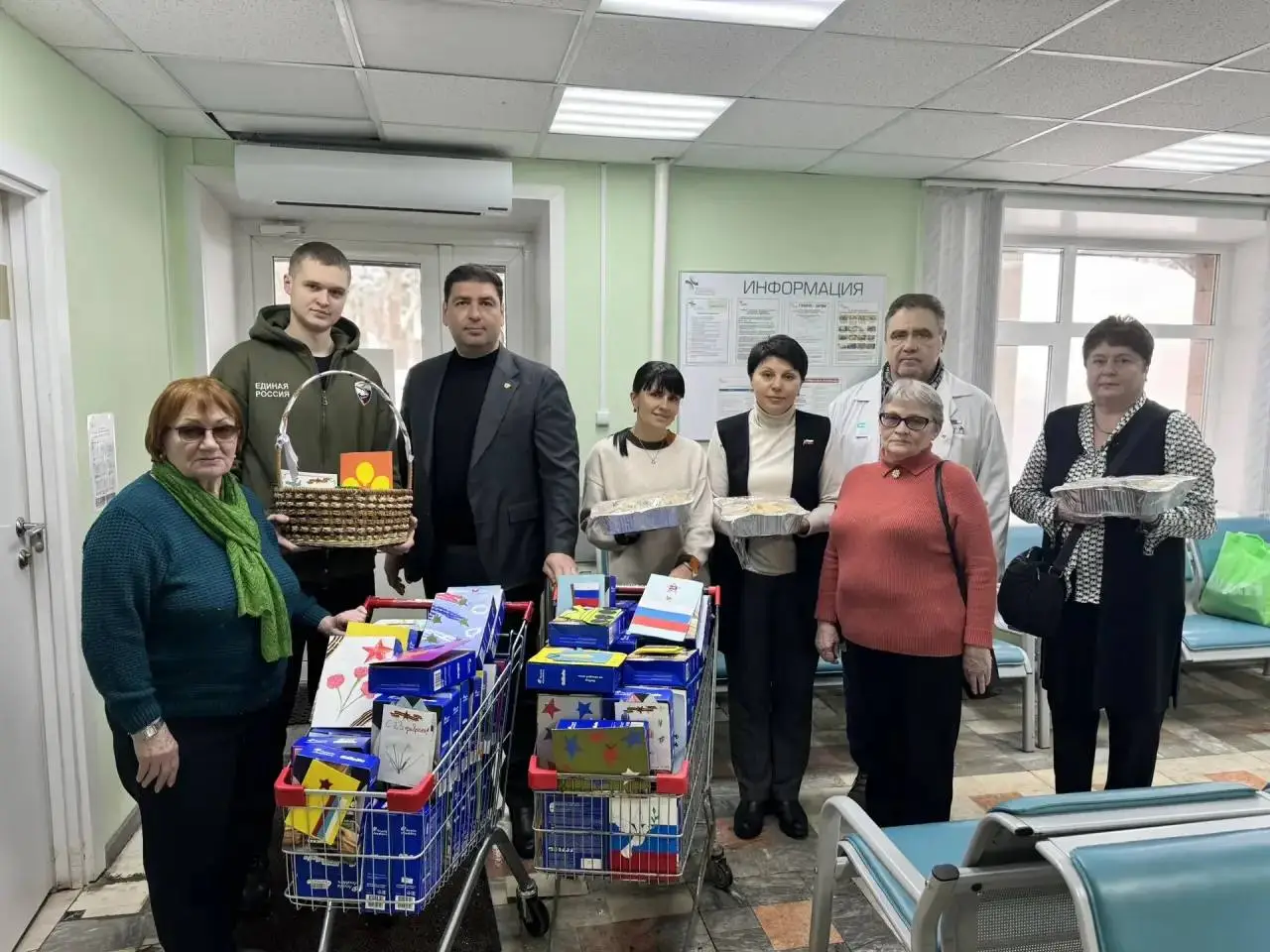 В Москворечье-Сабурове единороссы поздравили раненых бойцов с 23 Февраля