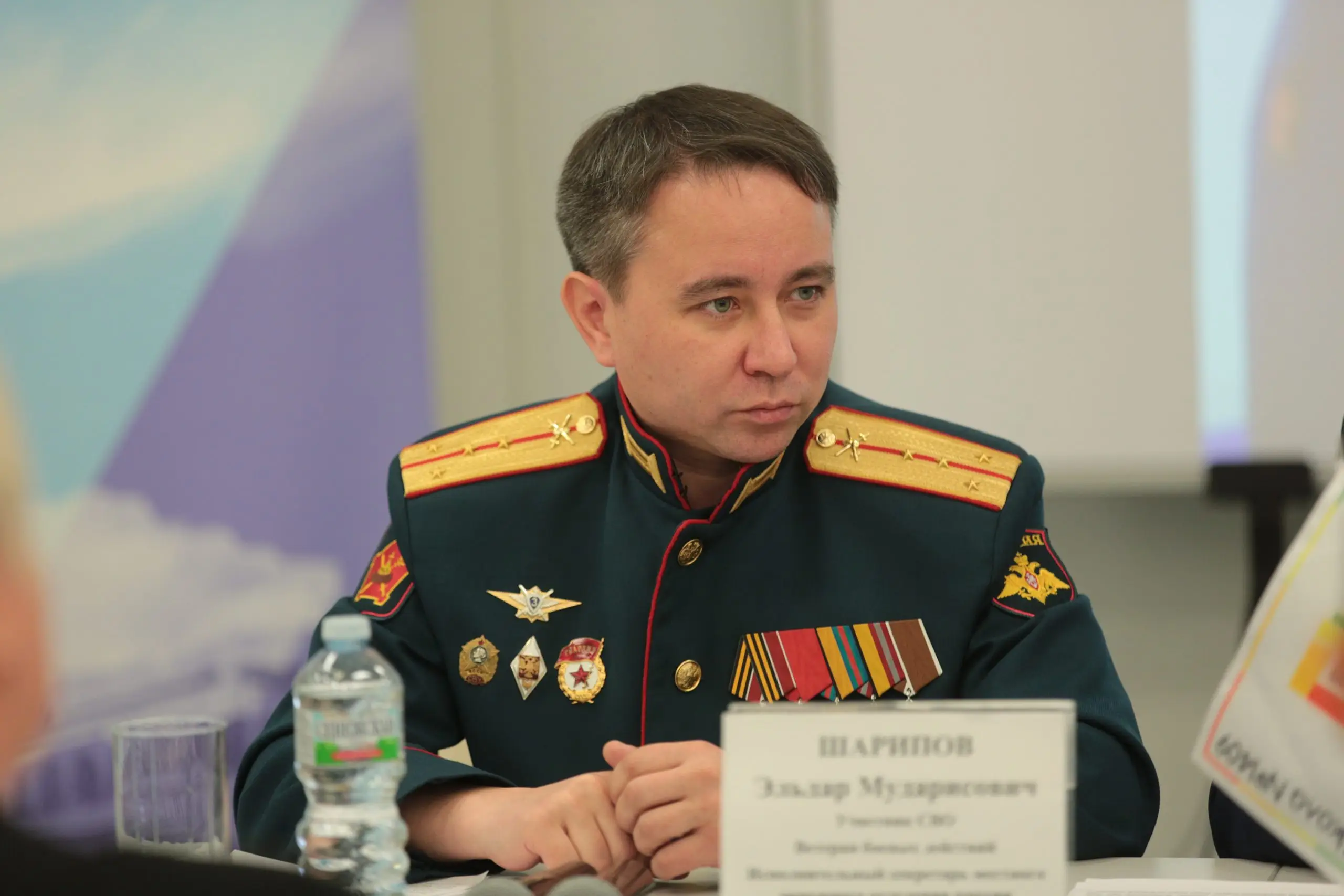 Ветеран СВО Эльдар Шарипов пригласил жителей на патриотическую акцию по уходу за памятниками на севере столицы