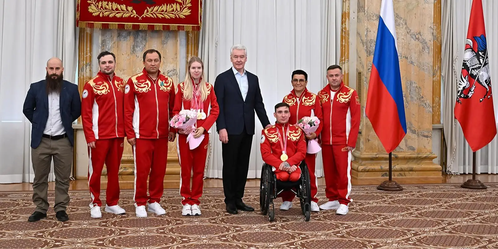Сергей Собянин наградил москвичей — чемпионов и призеров Паралимпиады 2026 года