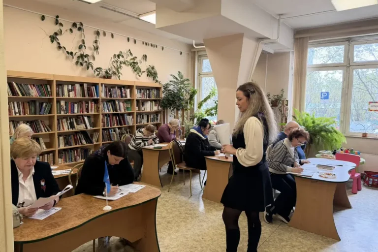 На юго-западе Москвы написали «Диктант Победы»