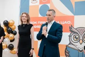 Журналист Олег Леонов дал старт конкурсу «Кубок префекта ЦАО. Летние чтения»