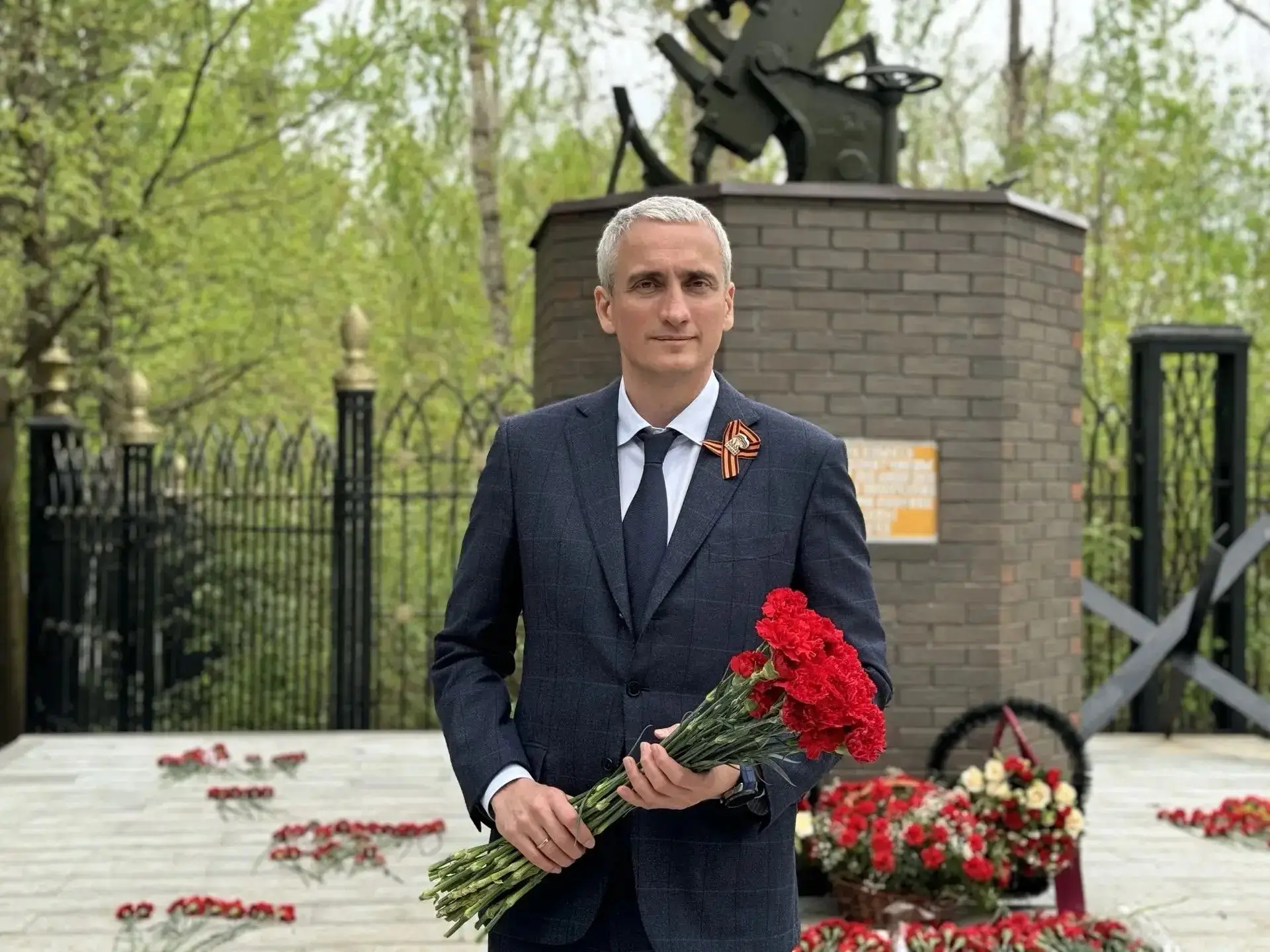 Евгений Нифантьев принял участие в мемориальной акции ко Дню Победы в районе Орехово-Борисово Северное