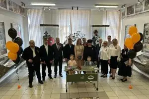 В районе Марьино открыли Парту Героя в честь выпускника — участника СВО Алексея Исаева