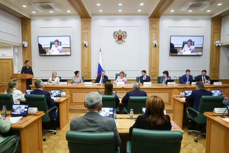 Олег Леонов принял участие в заседании Совета по региональному здравоохранению при Совете Федерации