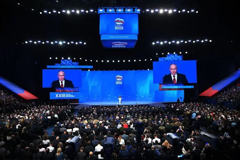 Владимир Путин поддержал предложение «Единой России» о признании особого статуса учителей