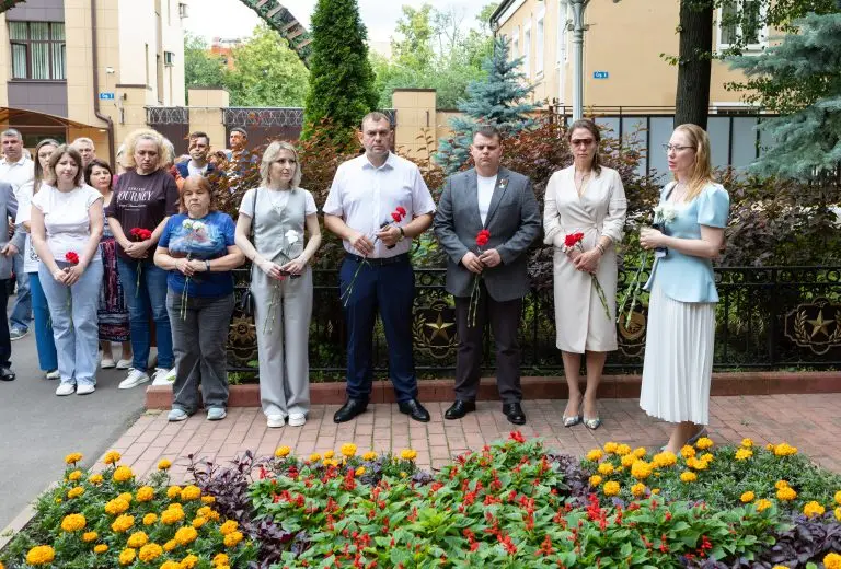 Герой России Эдуард Казымов предложил запустить патриотический проект «Есть только МиГ» в школах северо-запада столицы