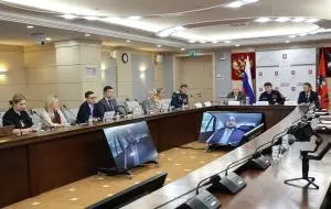 Ветераны СВО пообщались с участниками марафона «Города-герои – города Героев»