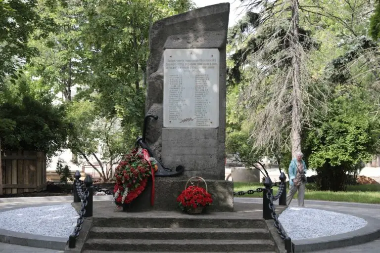 Член Общественной палаты РФ Александр Асафов принял участие в патриотической акции ко Дню памяти и скорби на севере Москвы