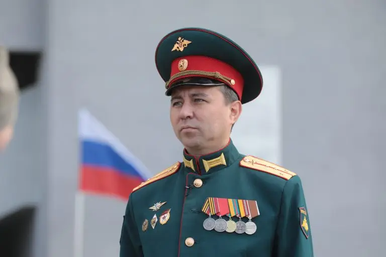 Капитан ВС РФ Эльдар Шарипов принял участие в памятной акции в честь бойцов бригады особого назначения