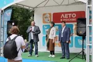 Волонтеры встретились с жителями района Покровское-Стрешнево