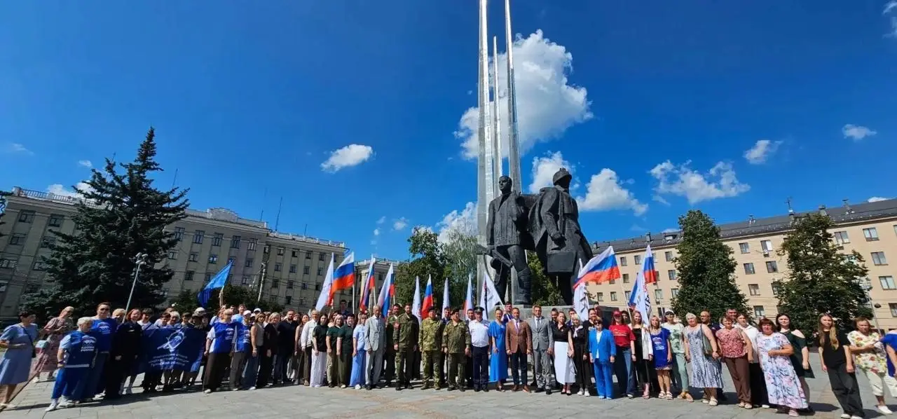 Экипажи марафона «Города-герои – города Героев» посетили город-герой Тулу, а также памятные места и музейно-храмовые комплексы в Подмосковье