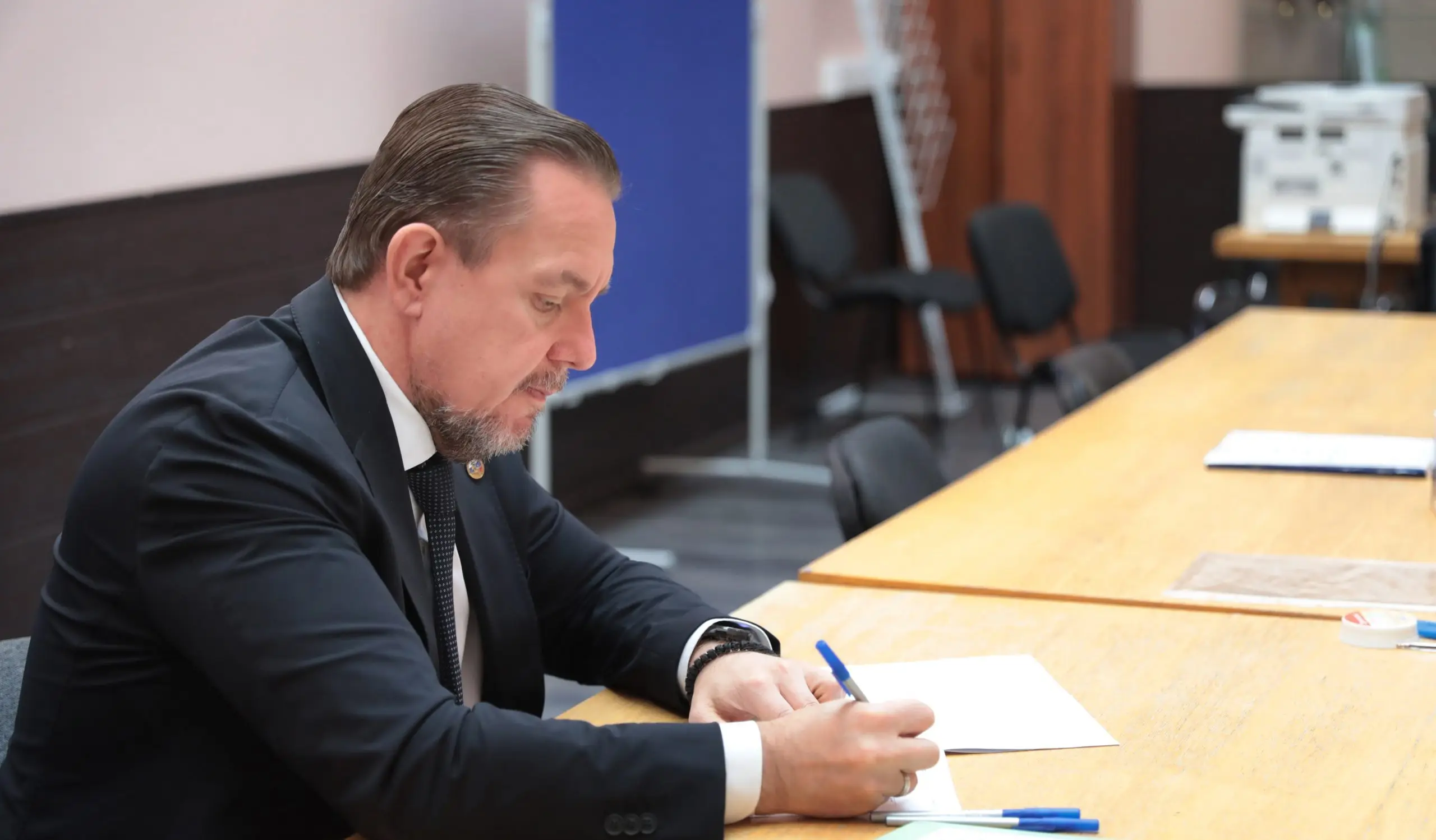 Александр Асафов подал документы для участия в выборах в Госдуму IX созыва