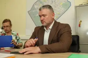 Директор Центра развития Андриенко подал документы на выборы в Госдуму IX созыва