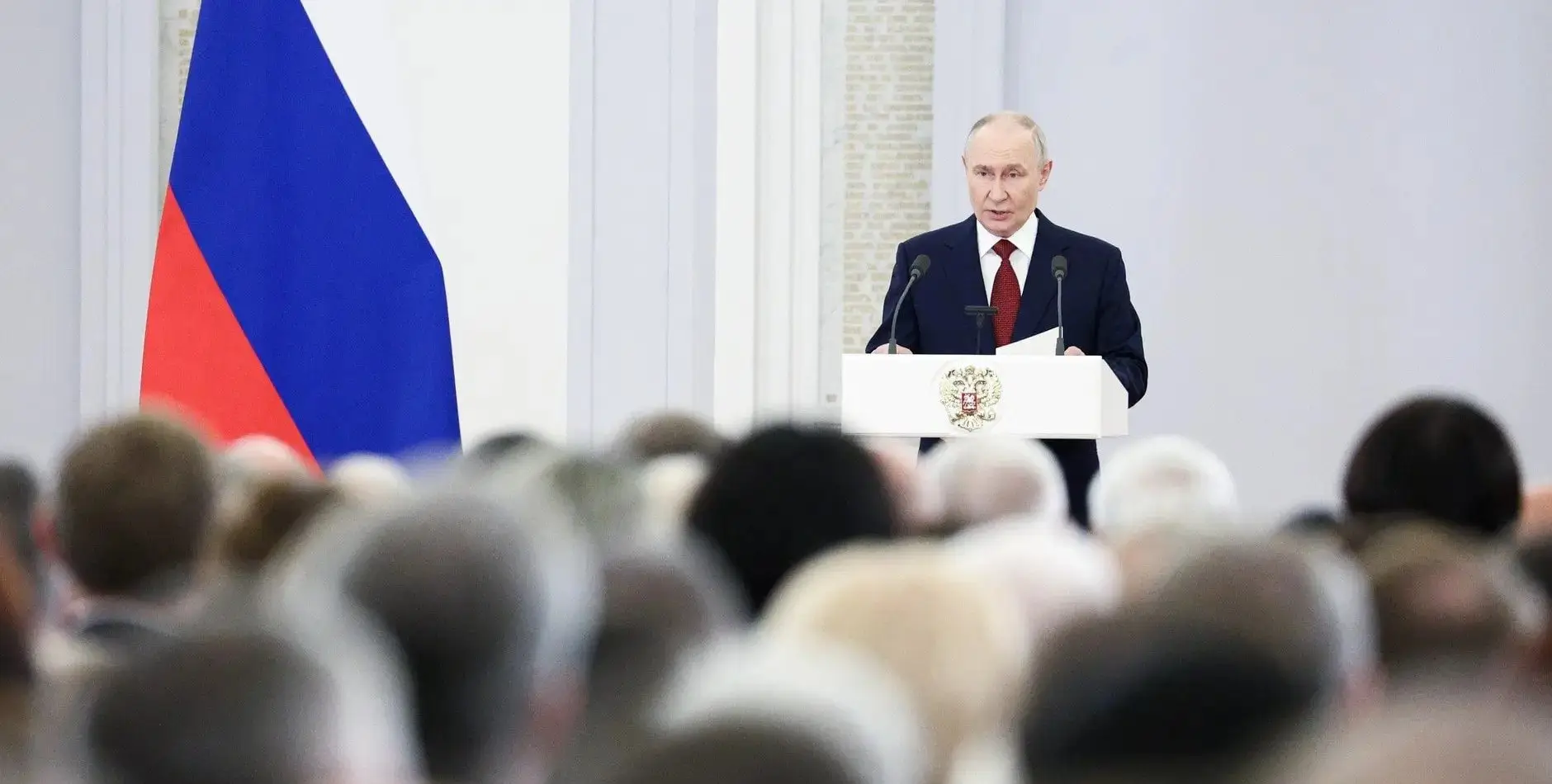 Владимир Путин вручил государственные награды депутатам Госдумы восьмого созыва