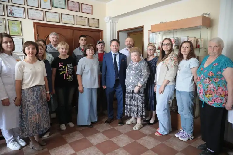 Более 50 тонн гуманитарной помощи отправили сотрудники комбината на севере столицы в зону СВО