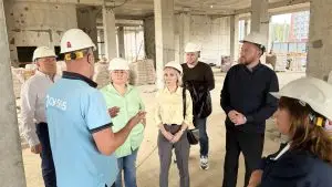 Депутат Госдумы Дмитрий Саблин: строительство поликлиники в Филимонковском районе ведется с опережением графика
