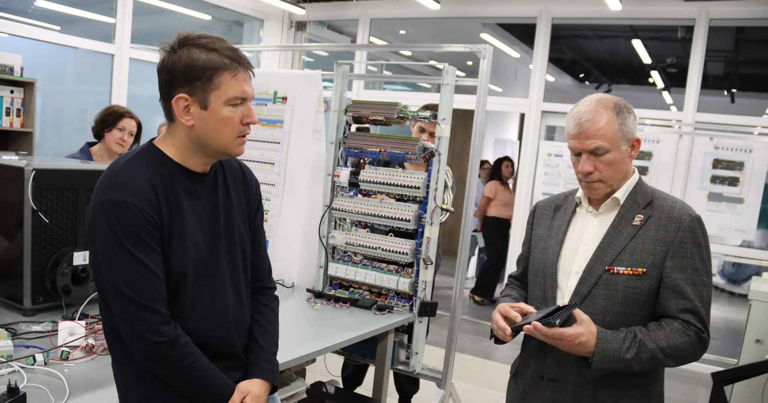 В «Физтехпарке» обсудили, как масштабировать ИТ-решения волонтеров для работы бойцов СВО