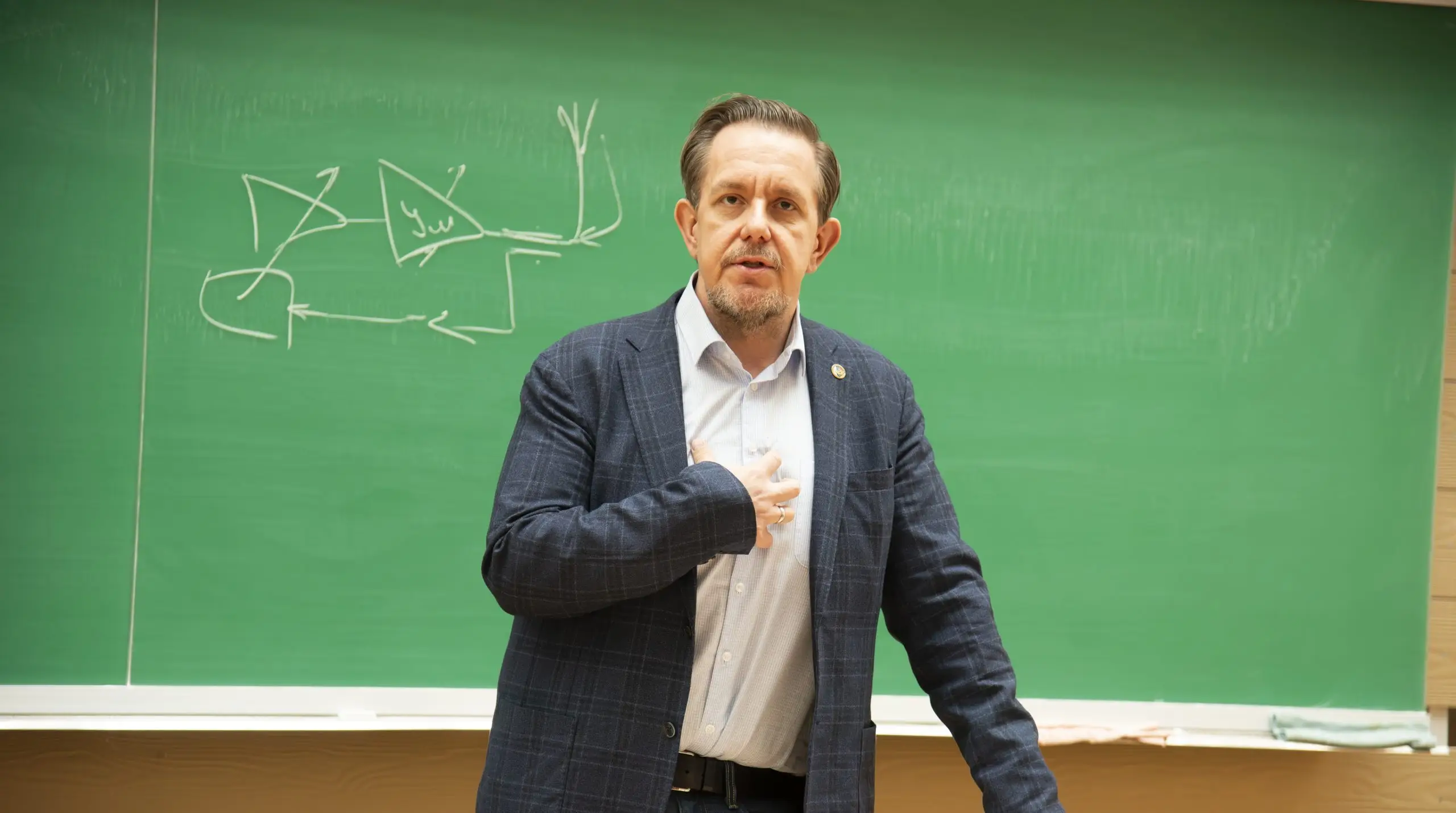 Система повышения квалификации преподавателей способствует развитию среднего профессионального образования — эксперт Александр Асафов