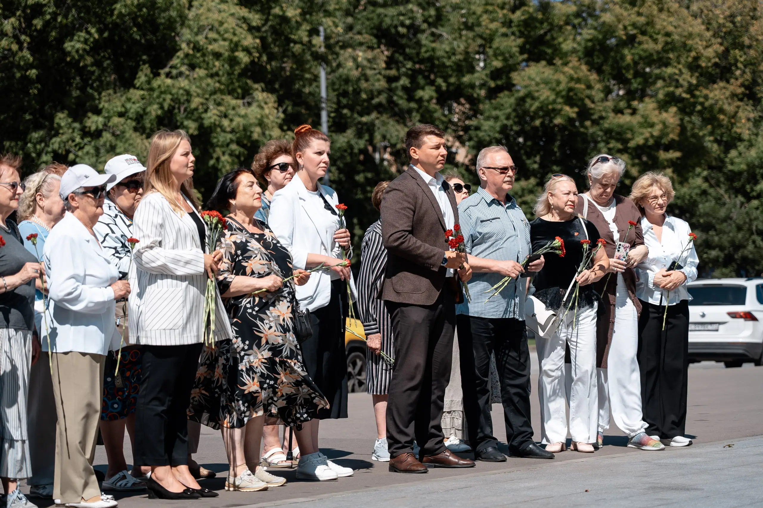 Патриотическая акция у мемориала воинам-десантникам состоялась в центре Москвы