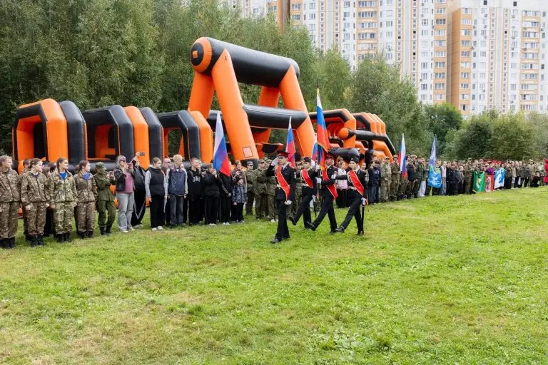 Кадеты приняли участие в военно-спортивной игре «Зарница» в Салтыковском парке