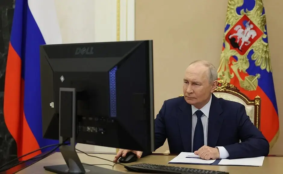 Владимир Путин проголосовал онлайн на выборах депутатов Государственной Думы