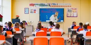 Собянин: Обновляем учебные заведения Донецка и Луганска по московским стандартам
