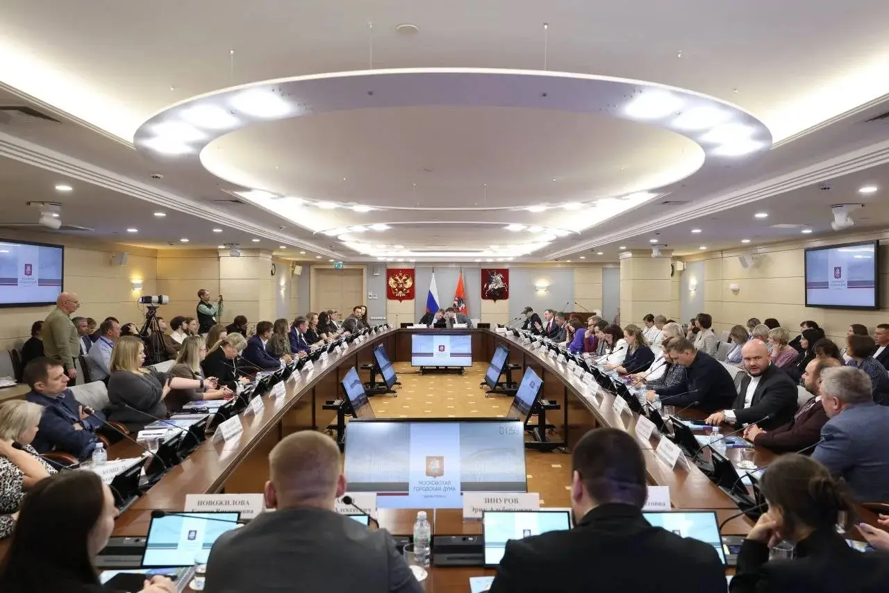 В Мосгордуме обсудили развитие добрососедства и поддержку местных сообществ