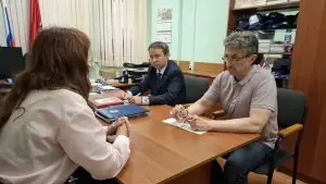 Эльдар Шарипов провёл приём граждан в рамках региональной недели